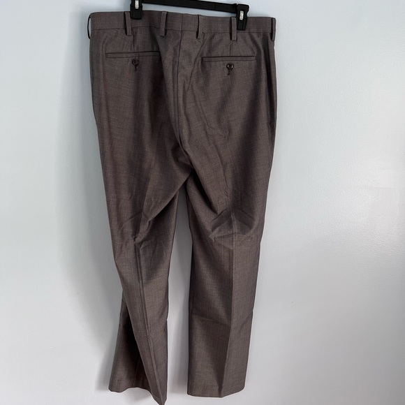 Louis Raphael men’s dress pants. Size 38 x 32 - Picture 4 of 9